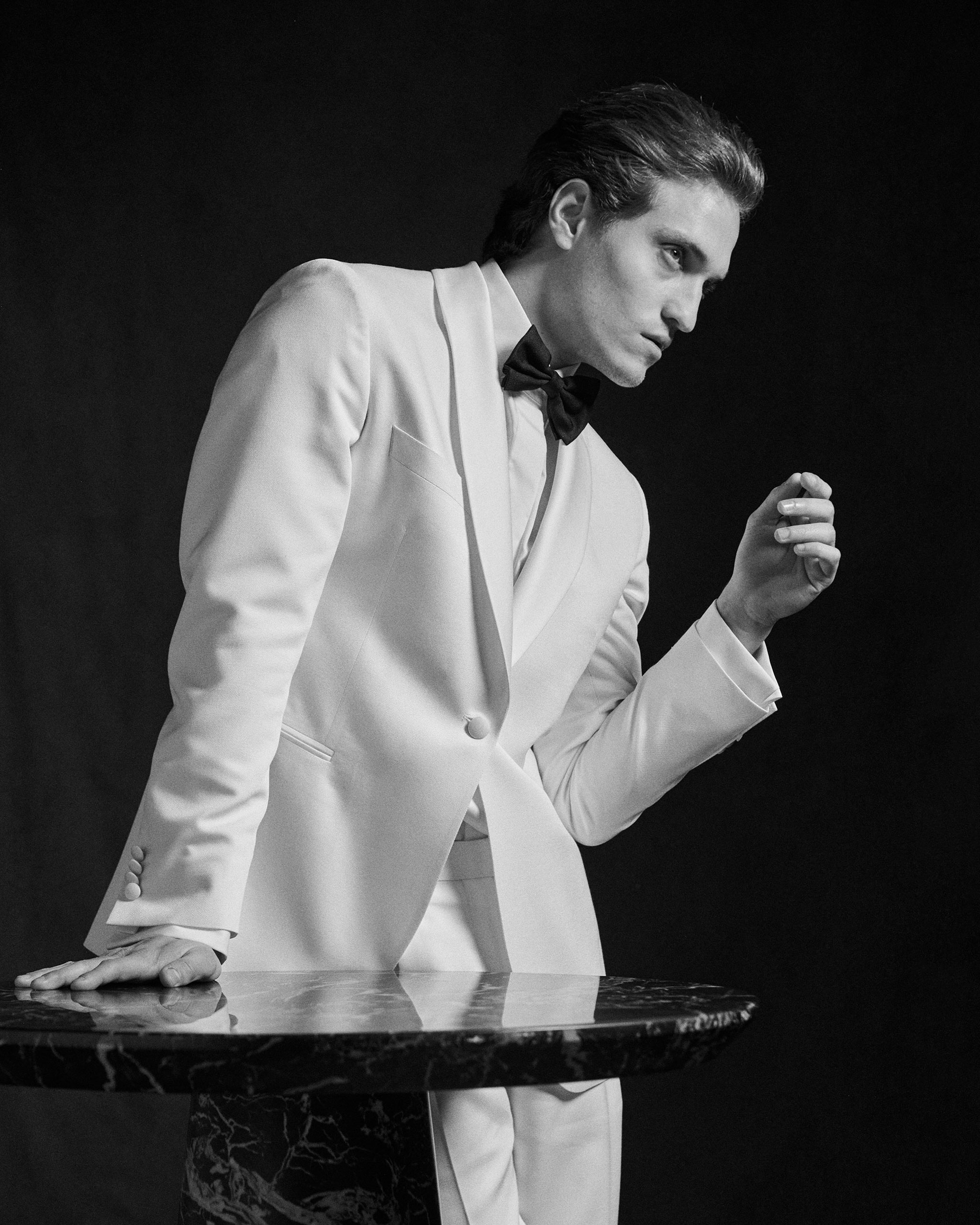 DRESSLER_AW25_CAMPAIGN_01_560_FINAL-1-web-right_4x5