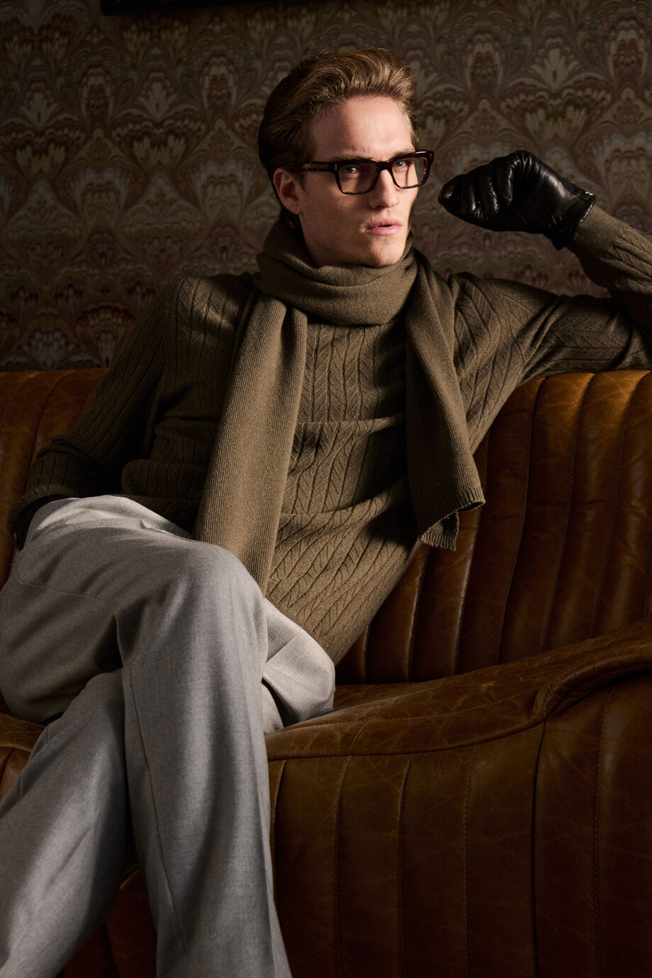Flannel trousers in light grey