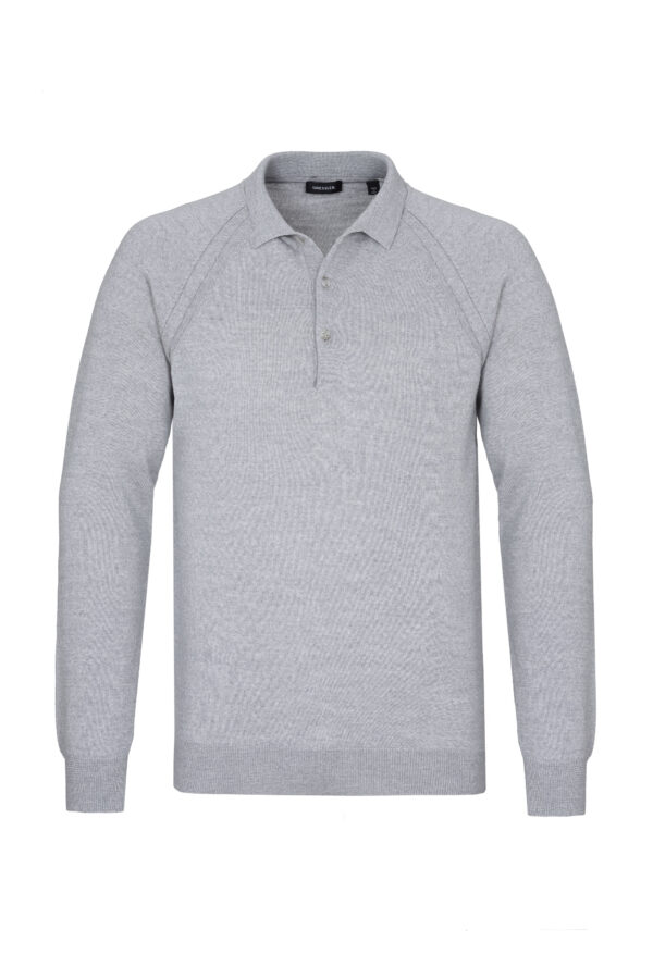 Knitted polo in light grey